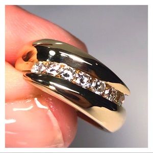14KT .67 CARAT DIAMOND HEAVY & THICK SOLID RING